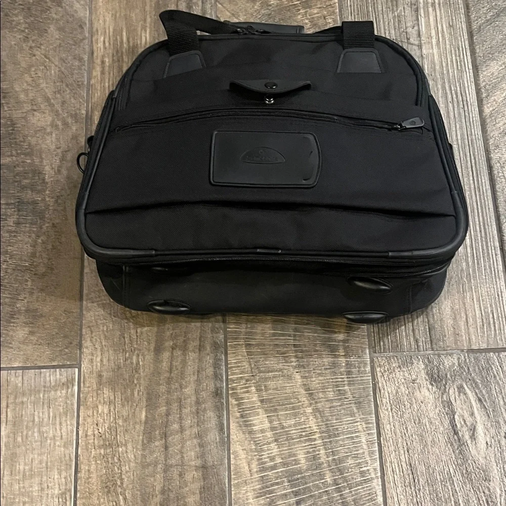 Samsonite Black Men's Bag 17”x14”x 6”.